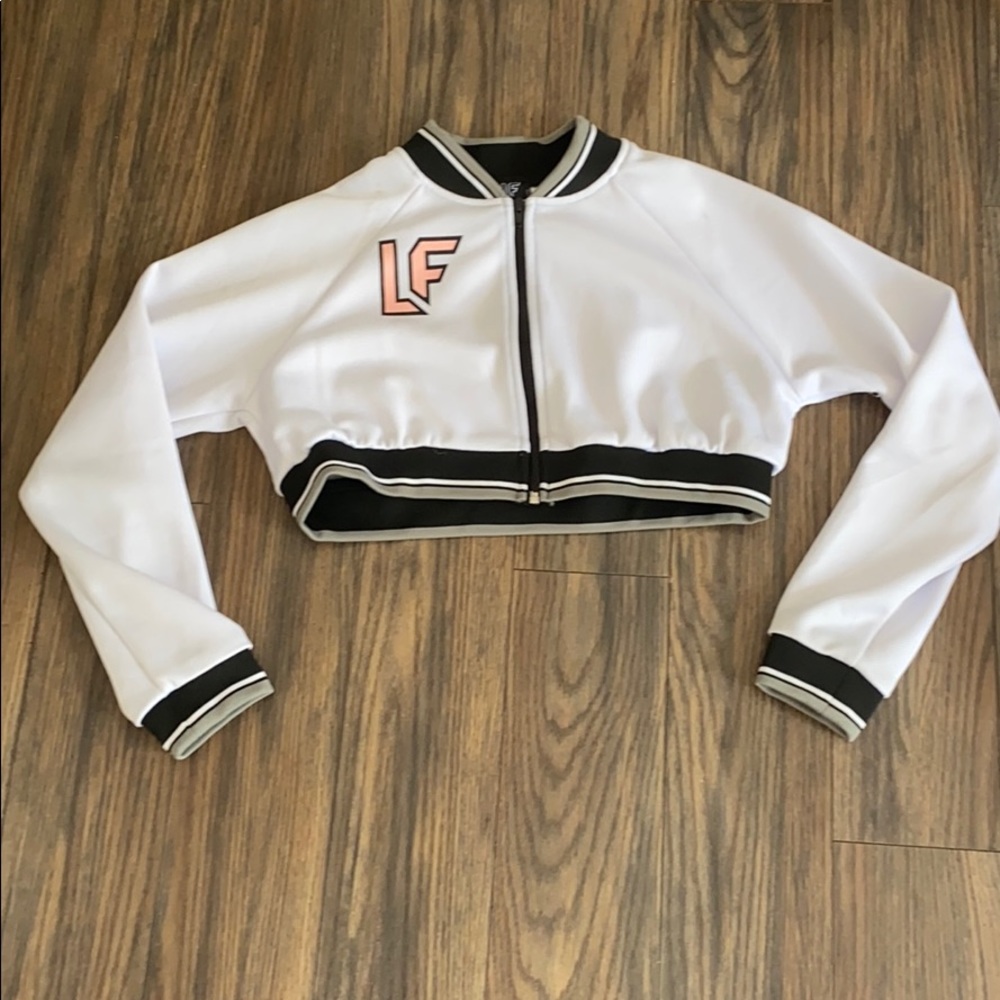 cropped hoodie
